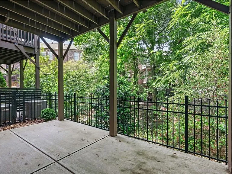 335 Rose Garden Ln — Photo 29