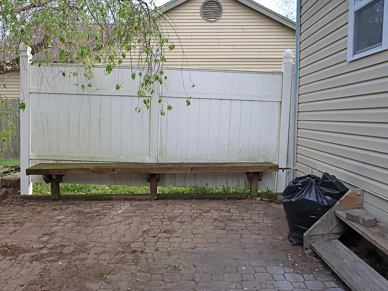 1686 Jupiter Ave — Photo 43