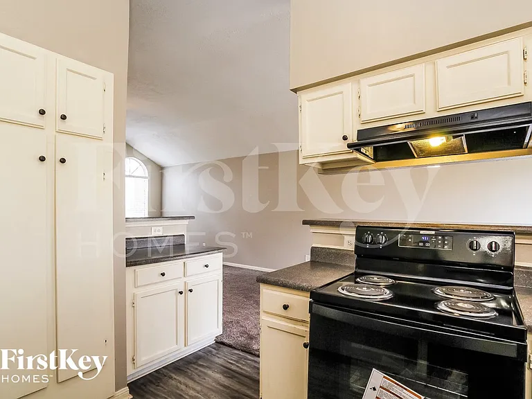 15410 Pebble Lake Dr — Photo 7
