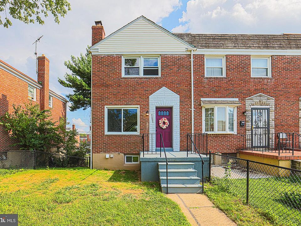 1st image of 4789 Shamrock Ave