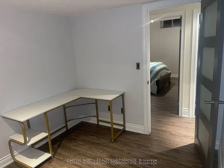 7 Compton Cres #BASEMENT — Photo 17