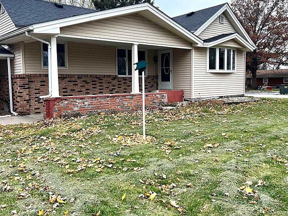 2nd image of 214 NE 6th Ave