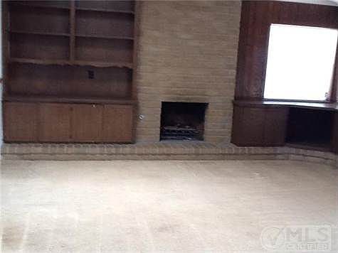 3rd image of 11208 Ivanhoe Dr