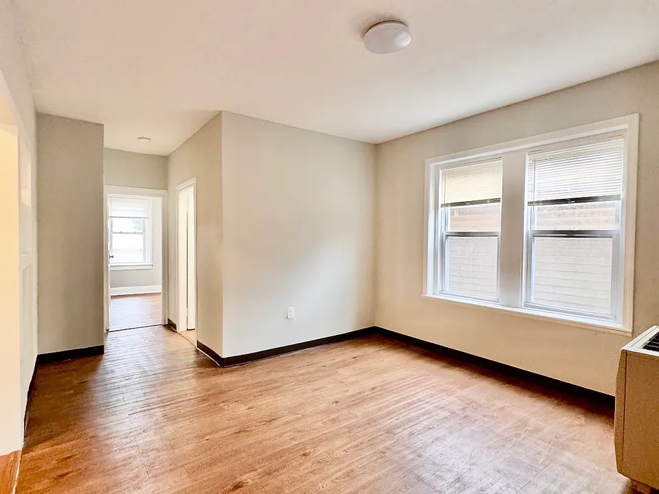 352 E Main St #2