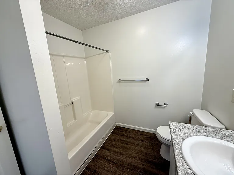 33 Driftwood Cir #1 — Photo 10