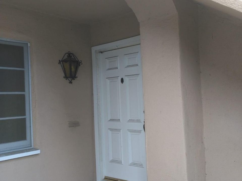 1st image of 9057 Airdrome St