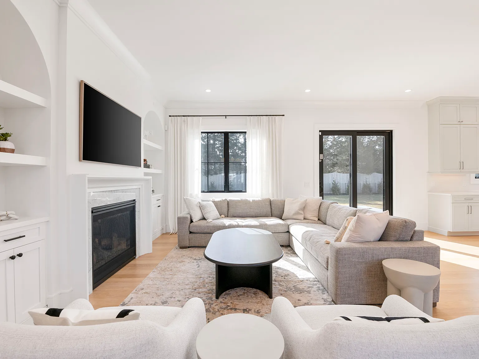 Brand New Custom Construction in Westhampton Beach — Photo 3
