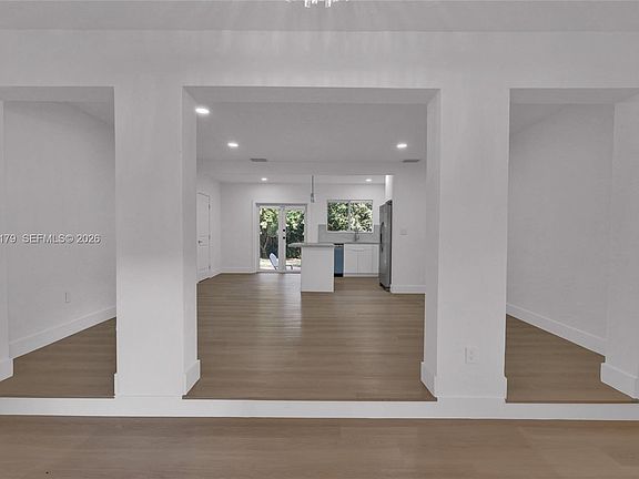 5th image of 5111 SW 73rd Ter