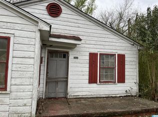 2806 Wake Forest Dr, Tuskegee Institute, AL 36088