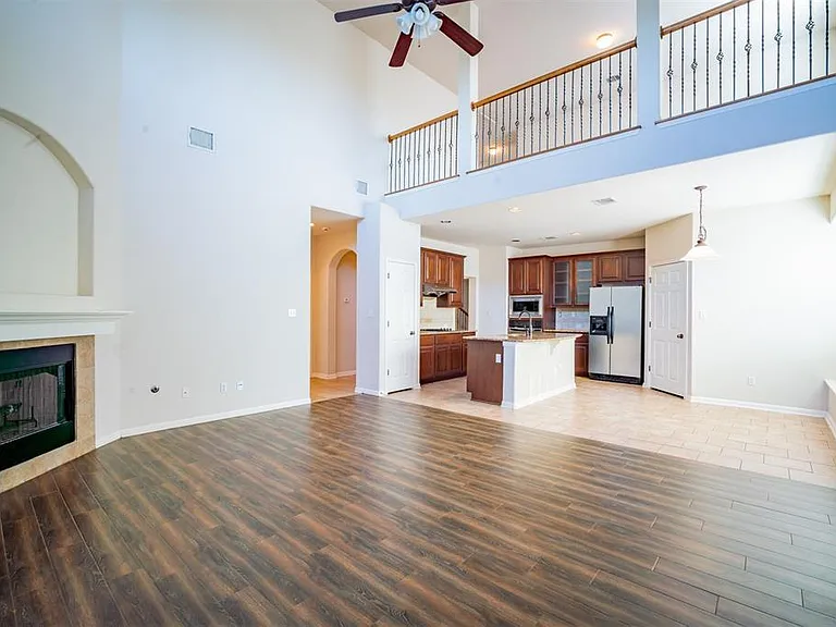 12709 Lee Park Ln — Photo 9