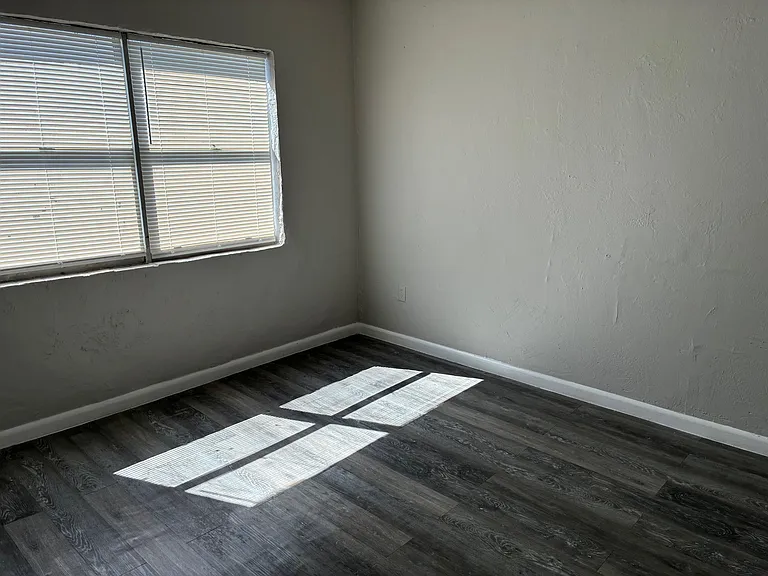 1744 NW 1st Ct #5 — Photo 5