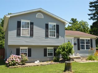 31 Chestnut St, Girard, PA 16417