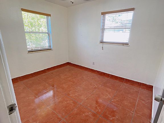 5th image of 8400 52nd Way N