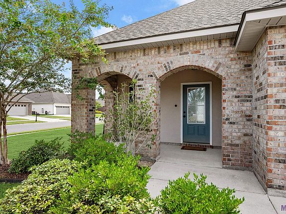 2nd image of 18289 Dove Hollow Dr