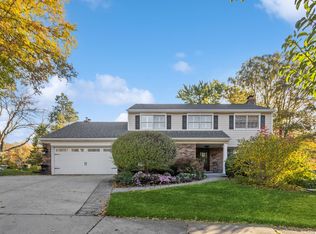 3659 Red Bud Ct, Downers Grove, IL 60515