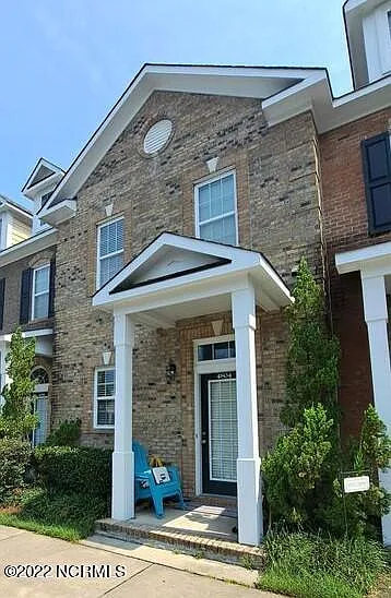 4804 Exton Park Loop — Photo 1
