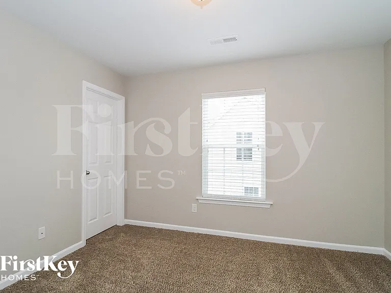 5784 Misty Hill Cir — Photo 8