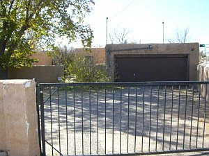 1st image of 300 Girard Blvd SE