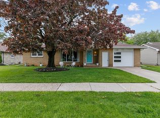 1108 De Pere St, Menasha, WI 54952