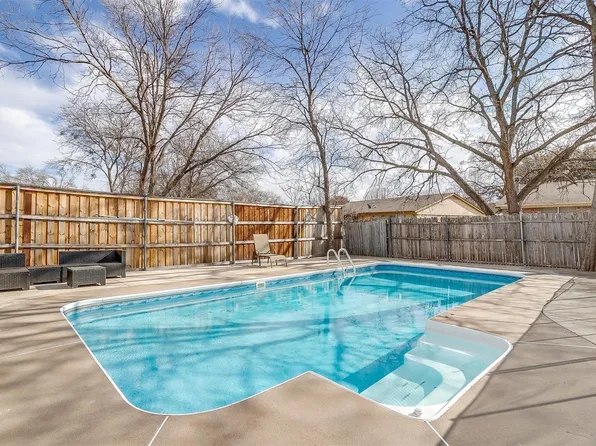 10125 Peppertree Ln, Fort Worth, TX 76108