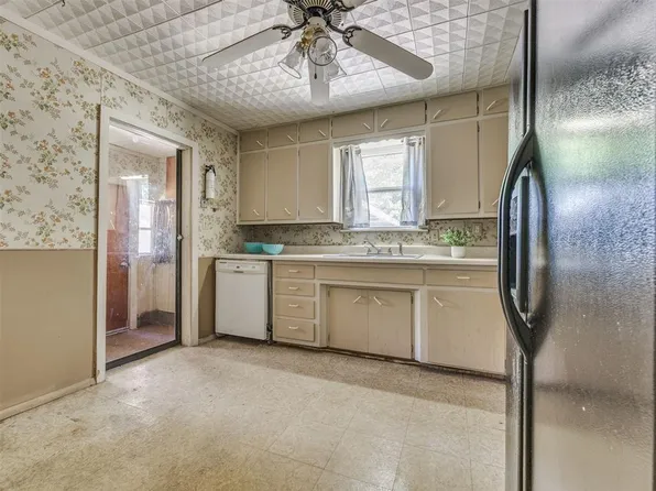 605 S Sooner Rd, Midwest City, OK 73110