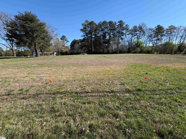 1505 Fork Shoals Rd, Greenville, SC 29605