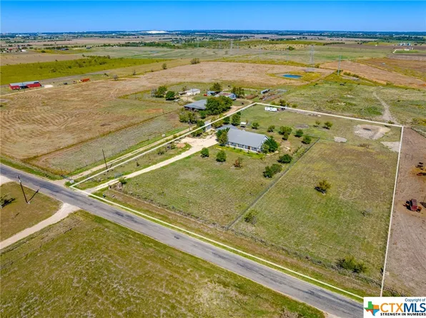 8672 Stallion Rd, Temple, TX 76501