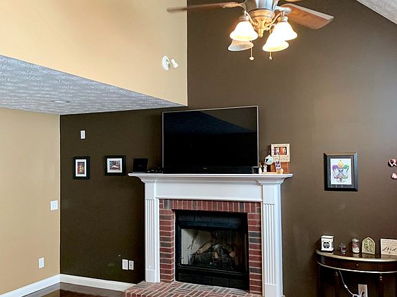 3rd image of 2531 Magnolia Ct