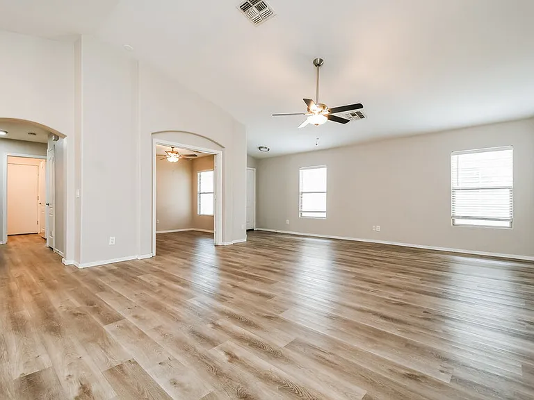39378 N Parisi Cir — Photo 5
