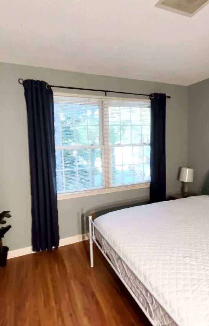 1350 McMaster Dr — Photo 3