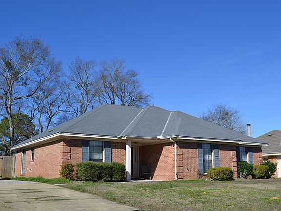 2nd image of 2324 Briar Gate Dr
