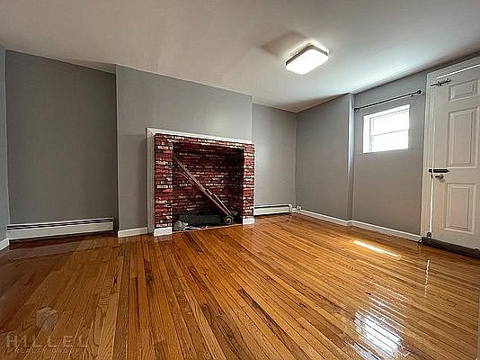 3rd image of 200 Putnam Ave #1