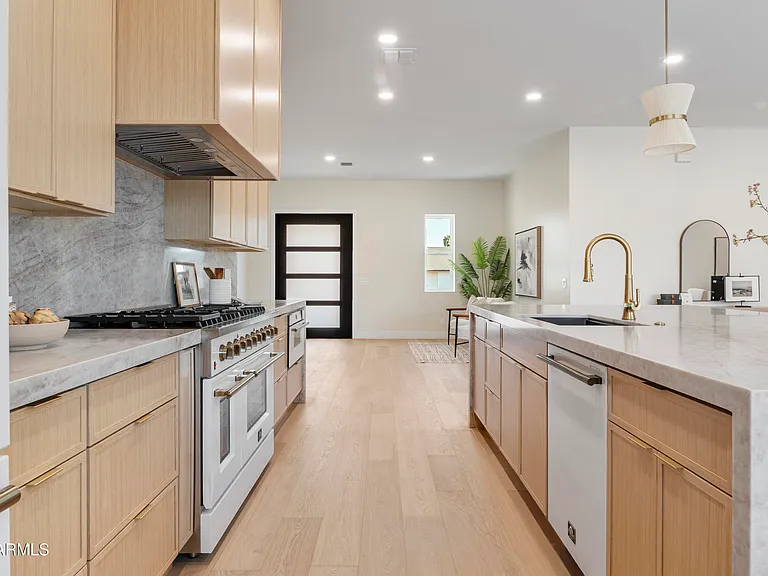 5540 E Dahlia Dr — Photo 17