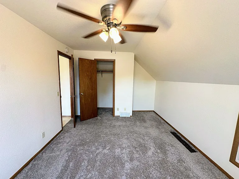 2212 School St — Photo 10