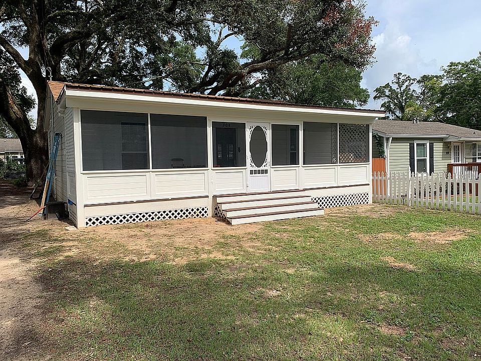 1st image of 304 N M St