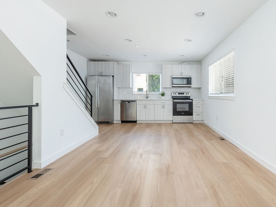 Dining and Kitchen area