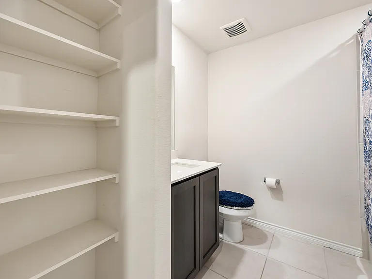 7221 Bledington Ln — Photo 13