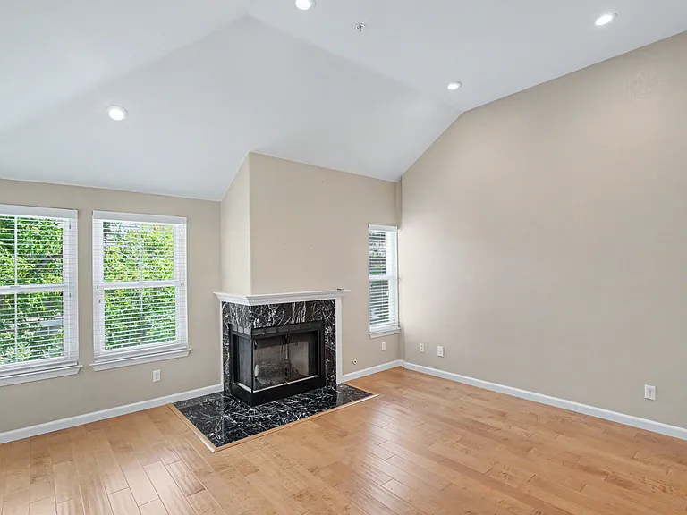 437 Camille Cir #1-11 — Photo 24