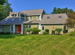 16 Colonial Dr, Mendon, MA 01756