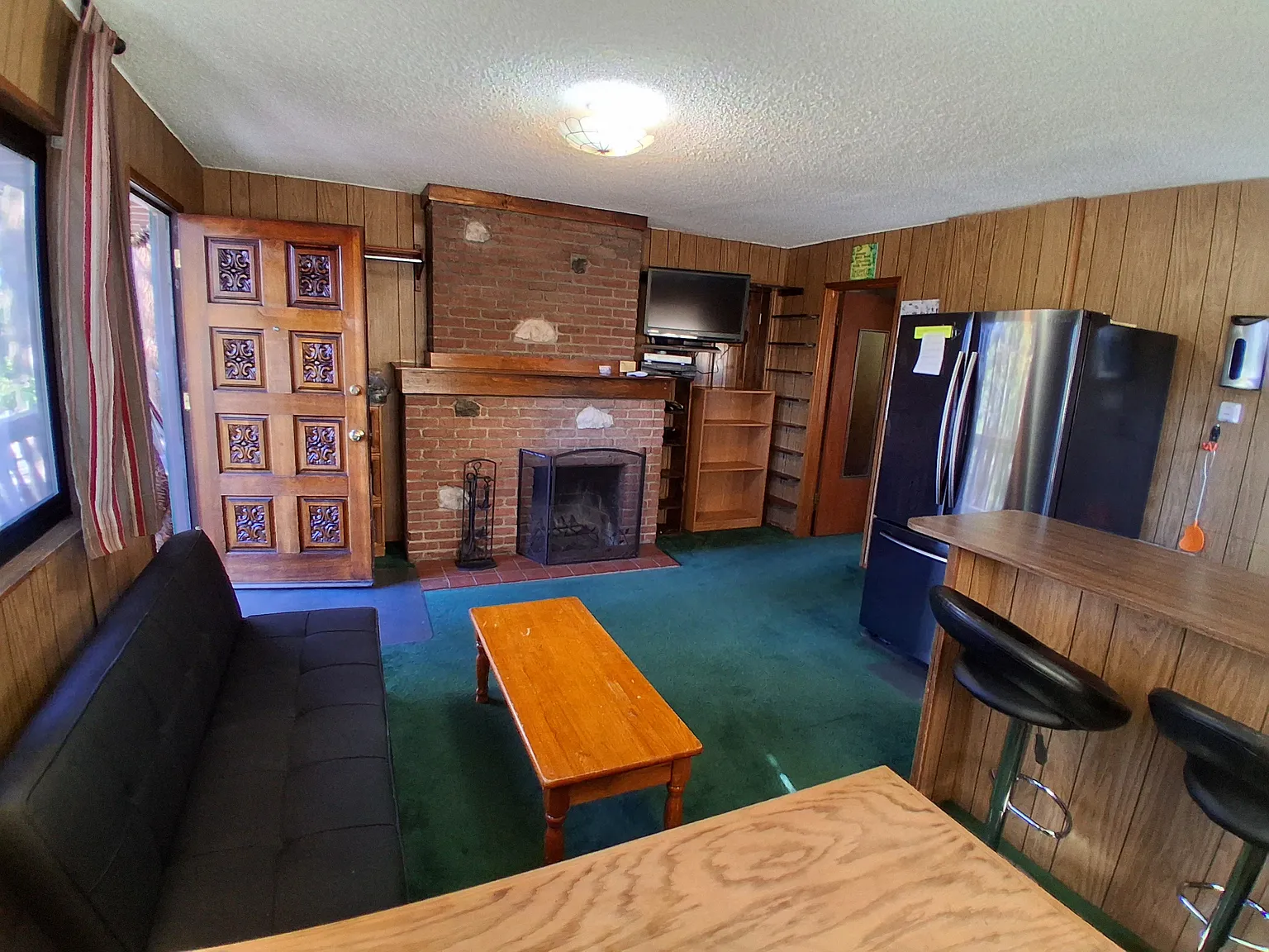 1 bed, 425 sqft, $2,050 — Photo 2