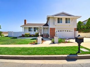 1090 E Calle Ruiz, Thousand Oaks, CA 91360