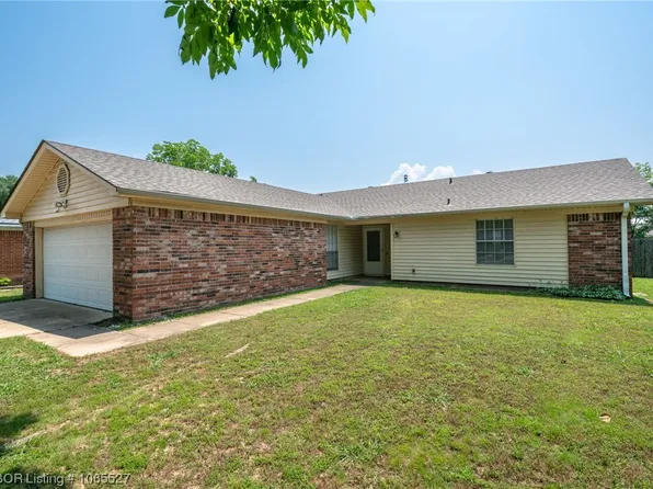 9208 Gary St, Fort Smith, AR 72903