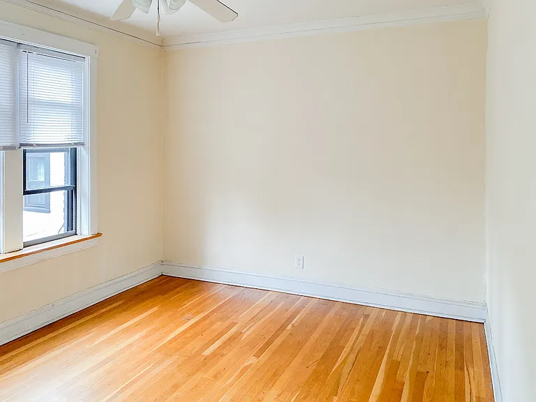 3927 1/2 N Keeler Ave #2 — Photo 3