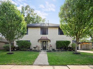 3708 Autumn Ln, Baytown, TX 77521