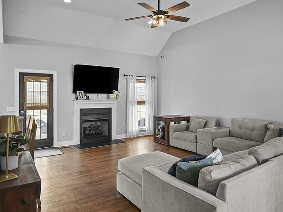 4th image of 1191 Filmore Harris Rd