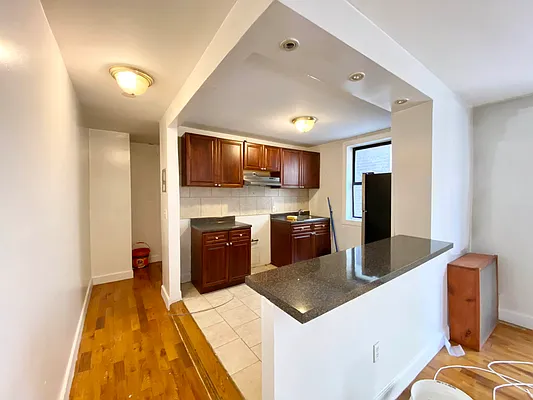 Rented by Bruma Realty LLC | media 5