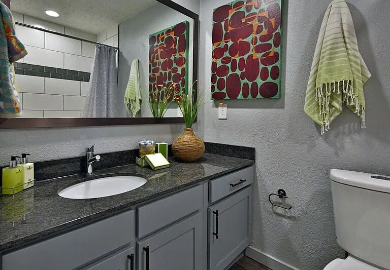 Verde Apartments — Photo 21