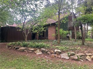 24 Susann Ct, Fredonia, NY 14063