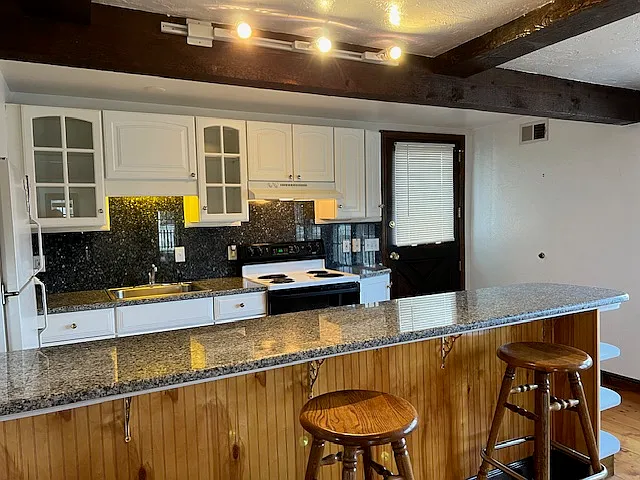 16 Stowe Rd #A — Photo 9