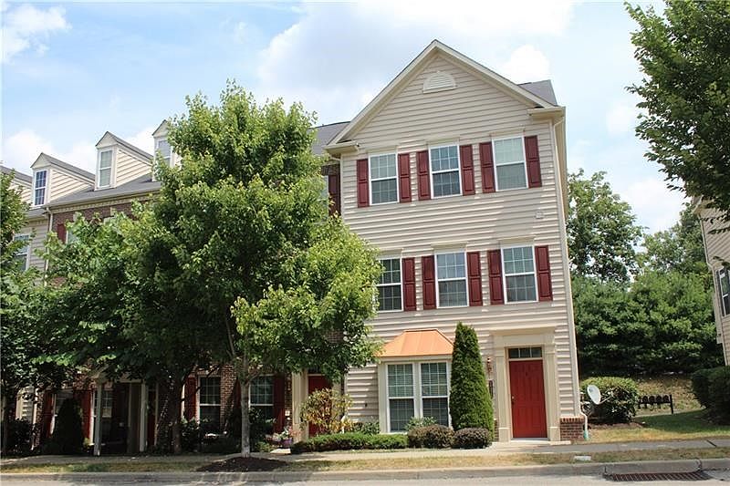 Welcome to 111 Lewisham Rd in Bellevue Park!